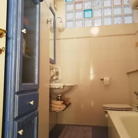 Апартаменты Questa Casa Non E Un Ciu-atr 9390-9 Рим