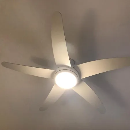 Questa Casa Non E Un Ciu-atr 9390-9 로마