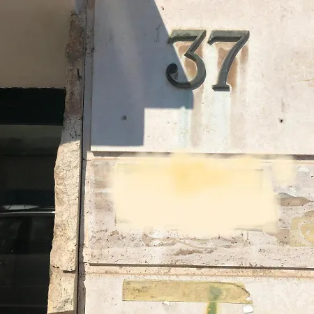 Questa Casa Non E Un Ciu-atr 9390-9 Апартаменты *